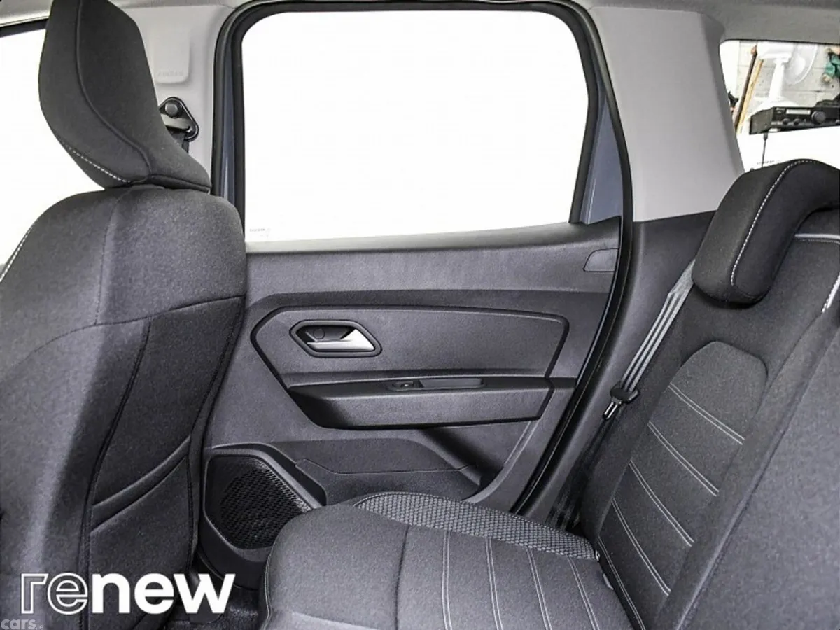 Dacia Duster SUV, Diesel, 2024, Grey
