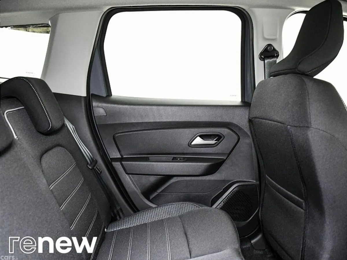 Dacia Duster SUV, Diesel, 2024, Grey