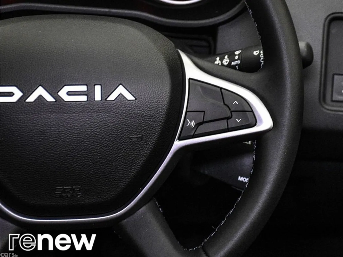 Dacia Duster SUV, Diesel, 2024, Grey