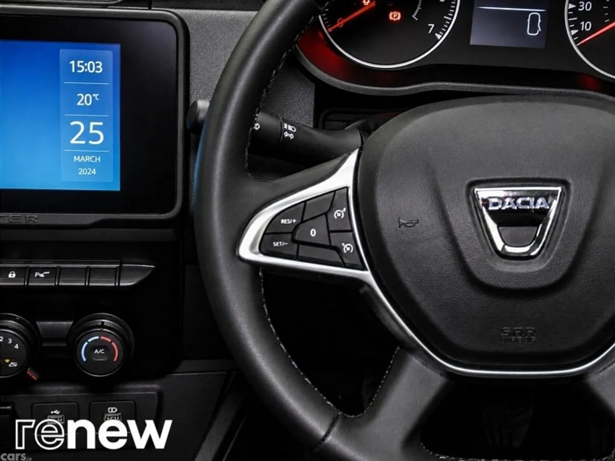 Dacia Duster SUV, Diesel, 2023, Grey
