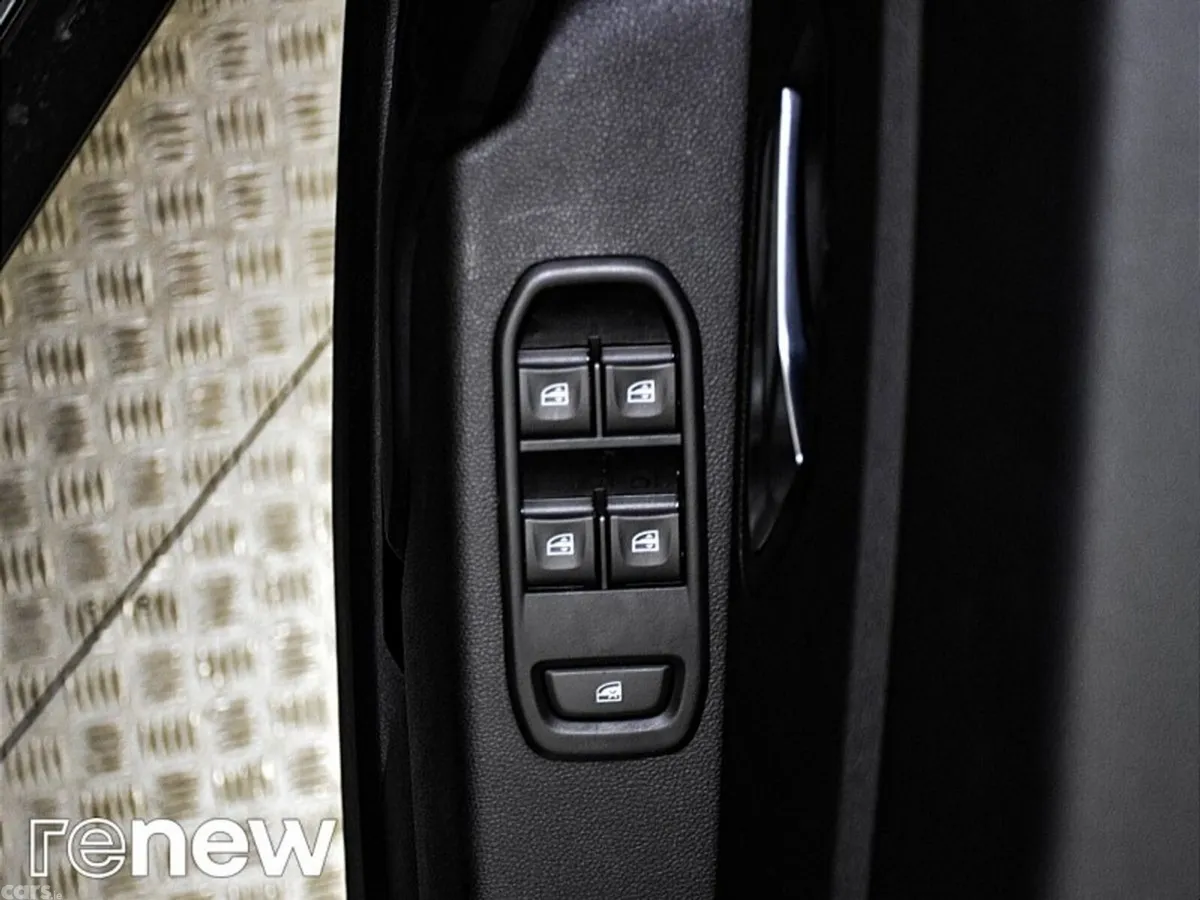 Dacia Duster SUV, Diesel, 2023, Grey