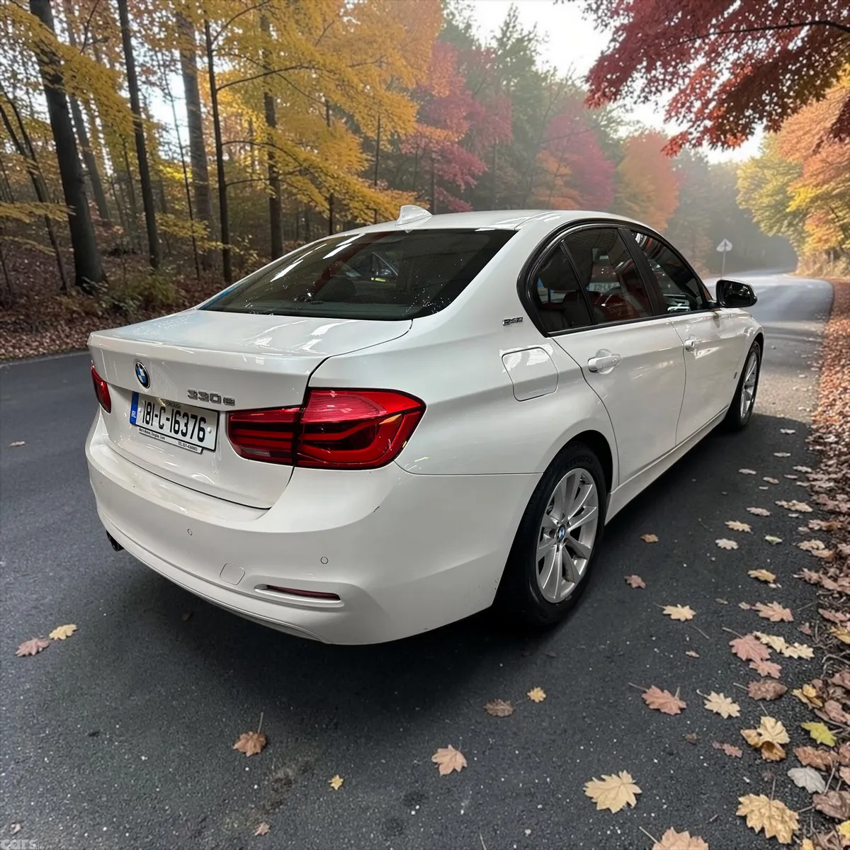 BMW 3-Series Saloon, Petrol Plug-in Hybrid, 2018, White