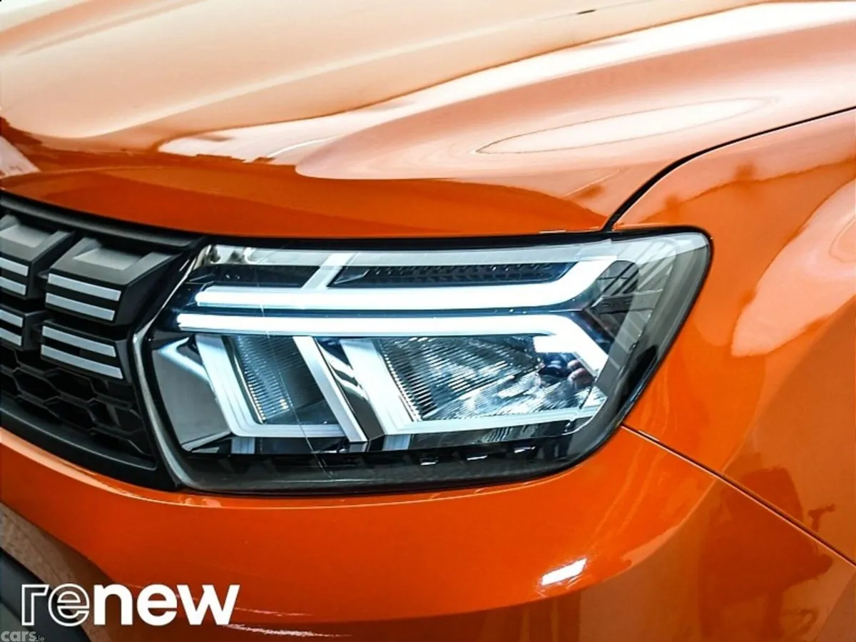 Dacia Duster SUV, Petrol, 2023, Orange