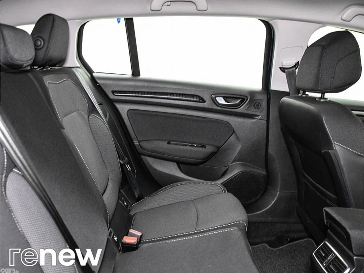 Renault Megane Estate, Diesel, 2020, Silver