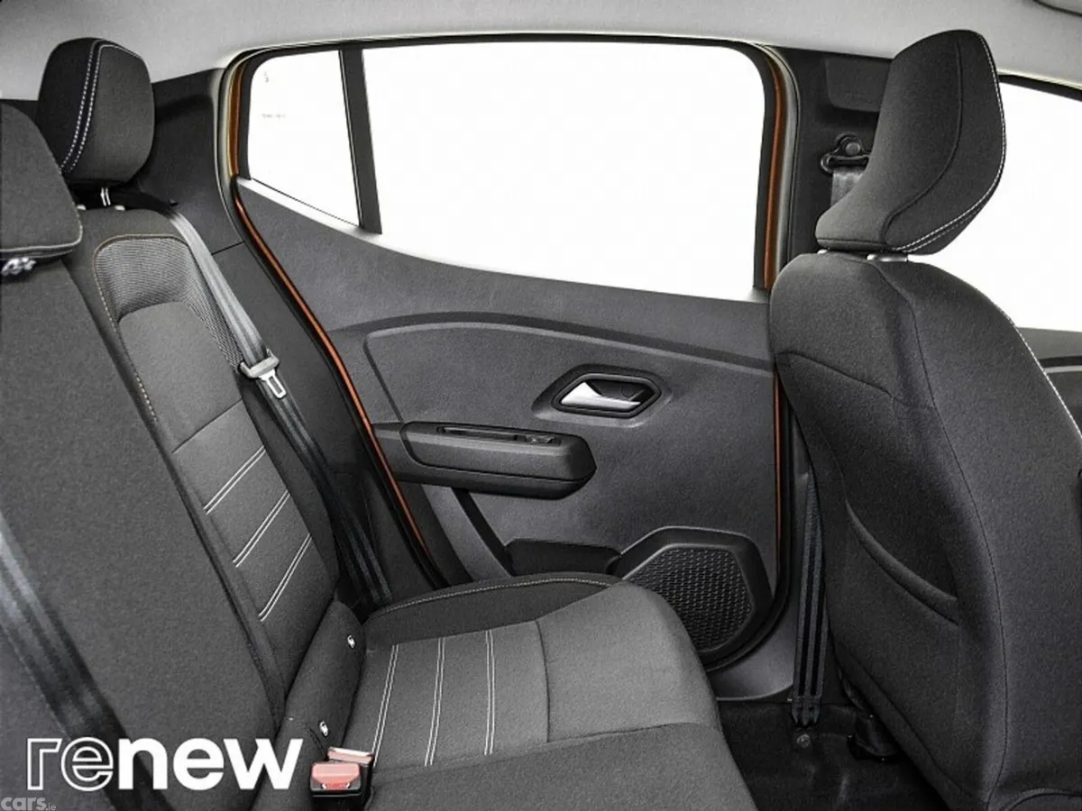 Dacia Sandero Stepway SUV, Petrol, 2023, Orange