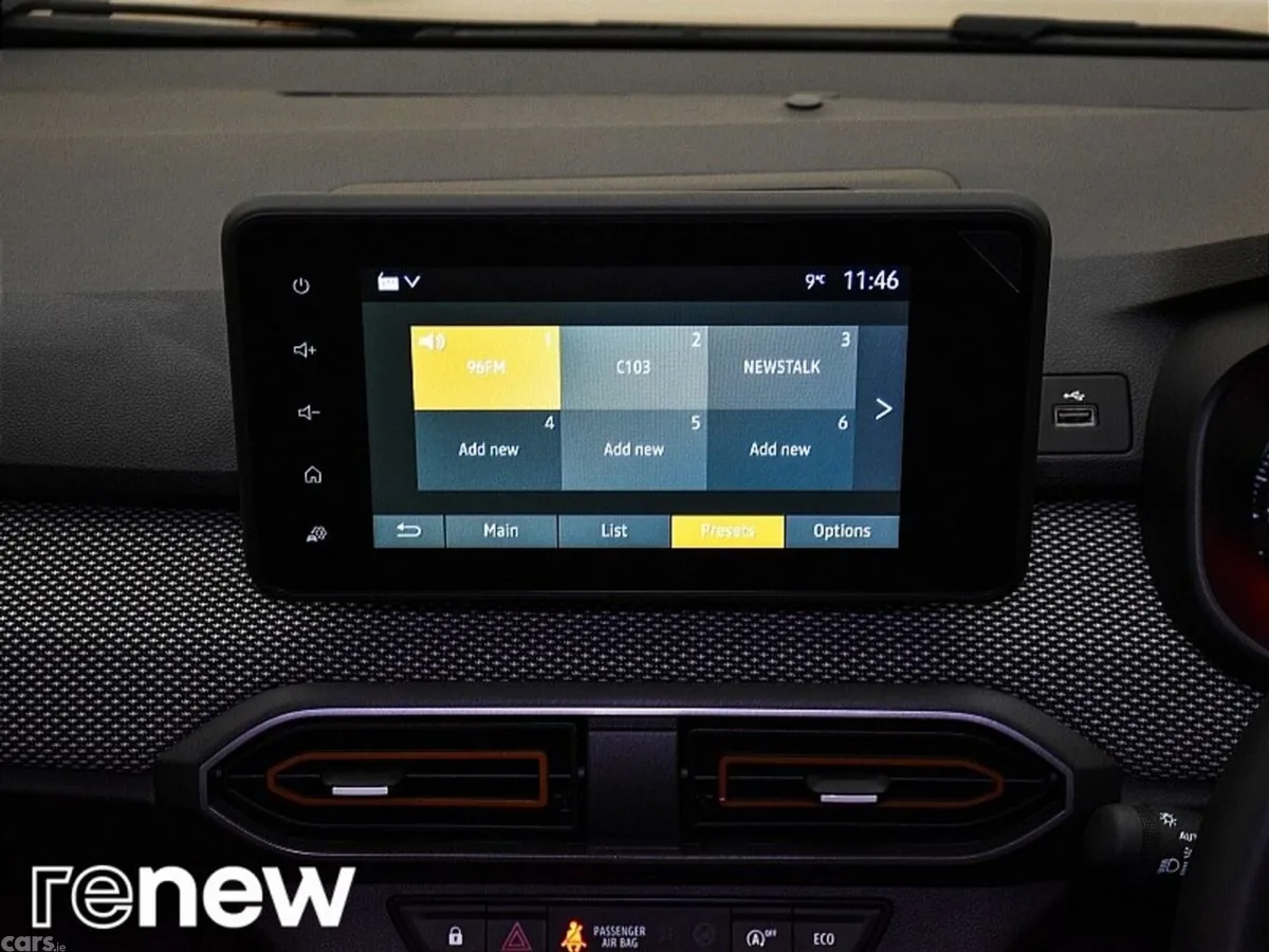 Dacia Sandero Stepway SUV, Petrol, 2023, Orange