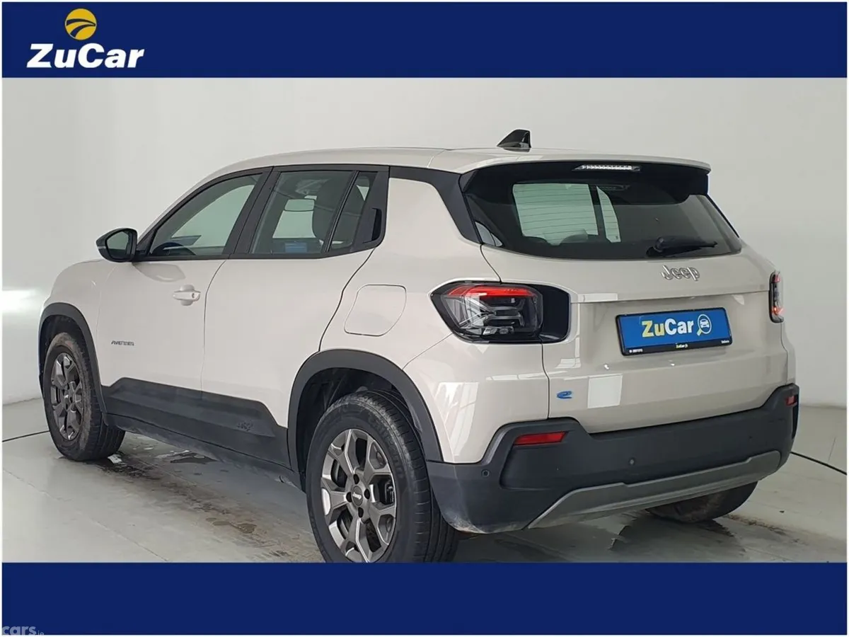 Jeep Avenger SUV, Electric, 2024, Beige