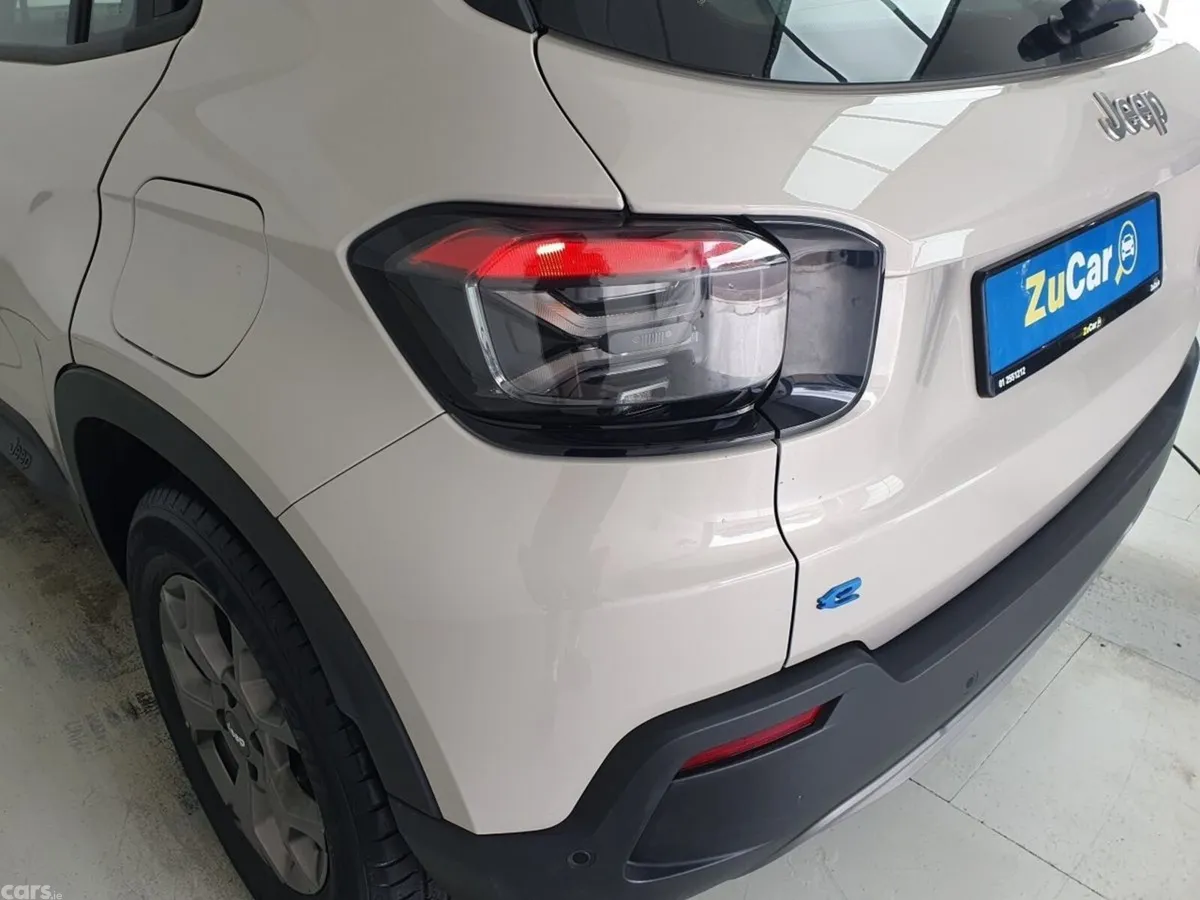 Jeep Avenger SUV, Electric, 2024, Beige