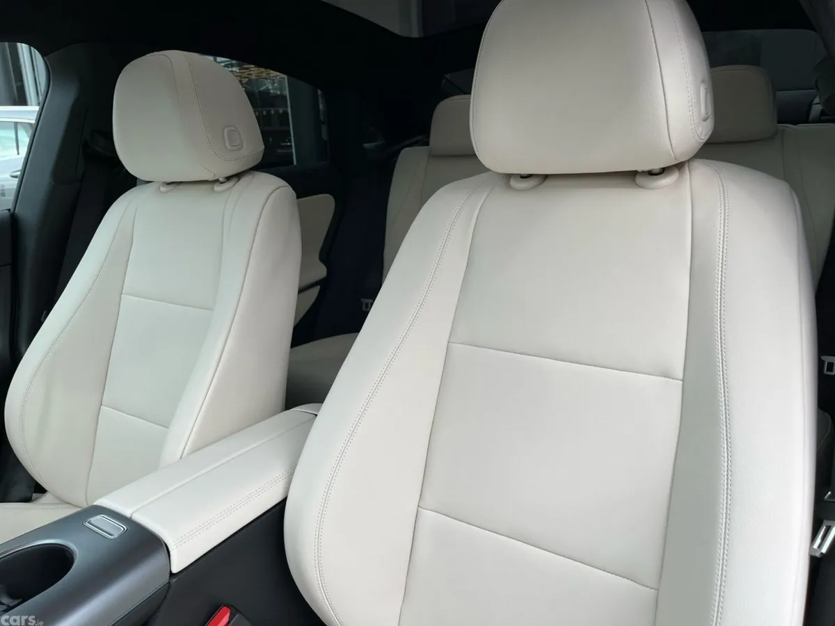 Mercedes-Benz CLA Saloon, Electric, 2026, Blue