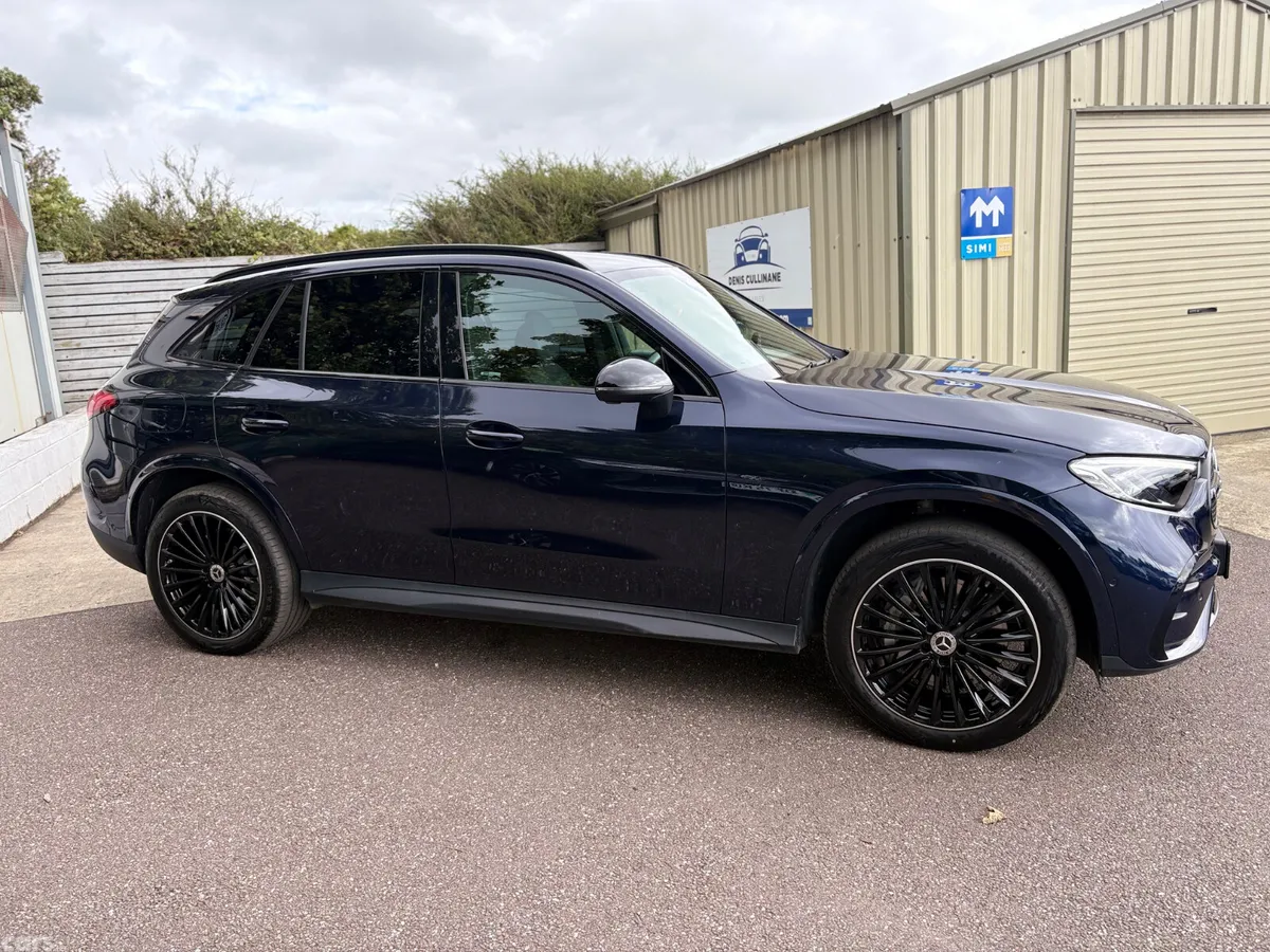 Mercedes-Benz GLC SUV, Petrol Hybrid, 2024, Blue