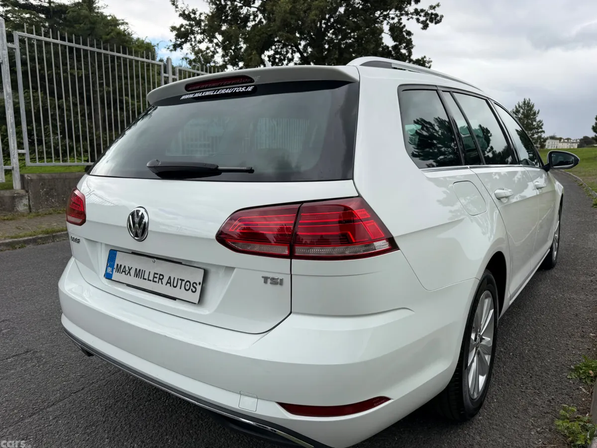 Volkswagen Golf Estate, Petrol, 2018, White