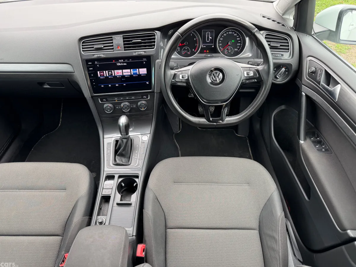 Volkswagen Golf Estate, Petrol, 2018, White
