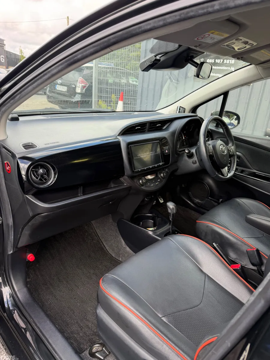 Toyota Vitz Hatchback, Petrol Hybrid, 2017, Black