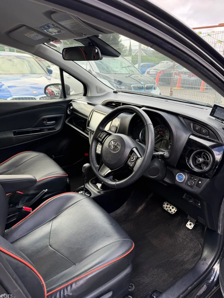 Toyota Vitz Hatchback, Petrol Hybrid, 2017, Black