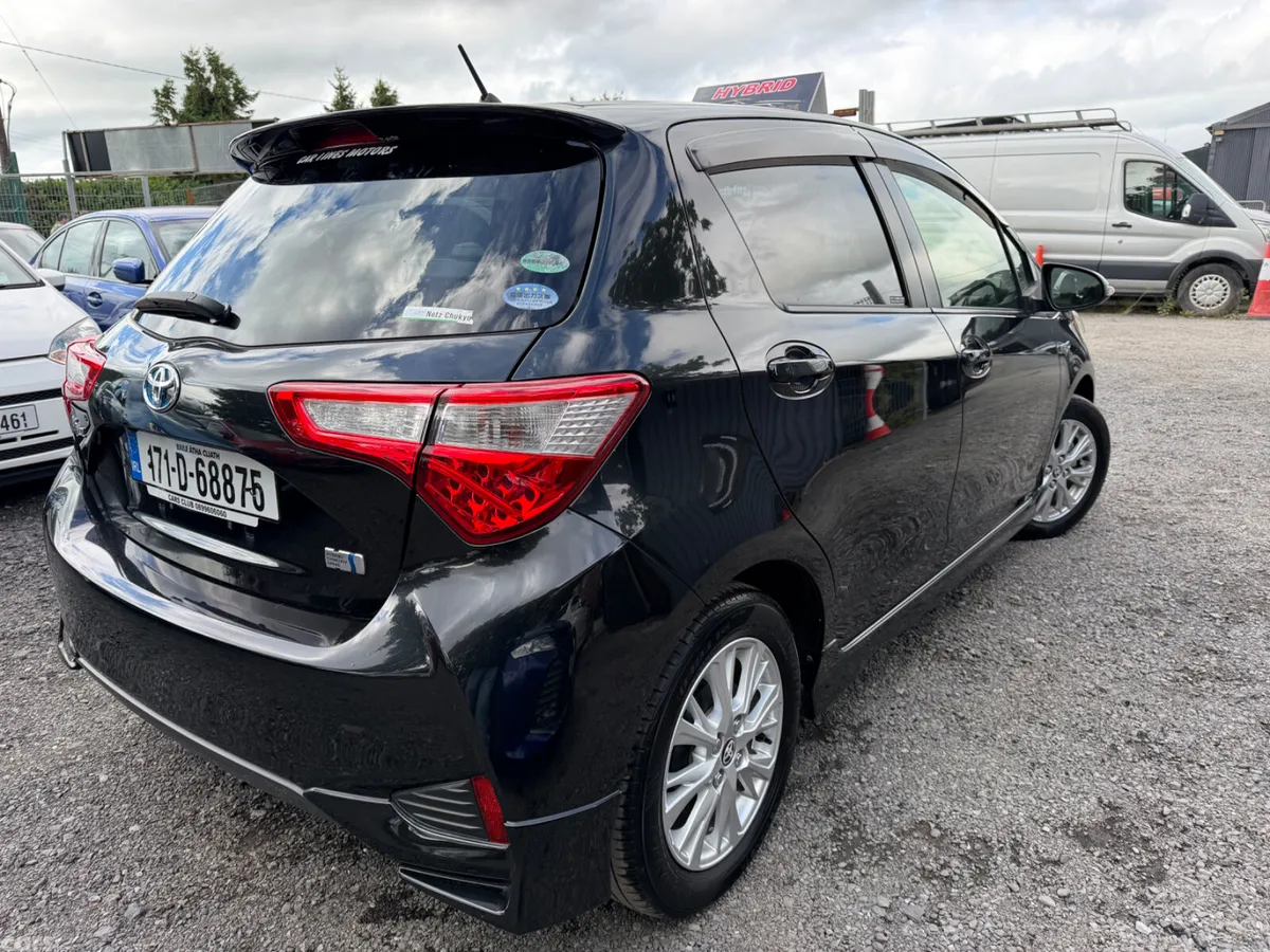 Toyota Vitz Hatchback, Petrol Hybrid, 2017, Black