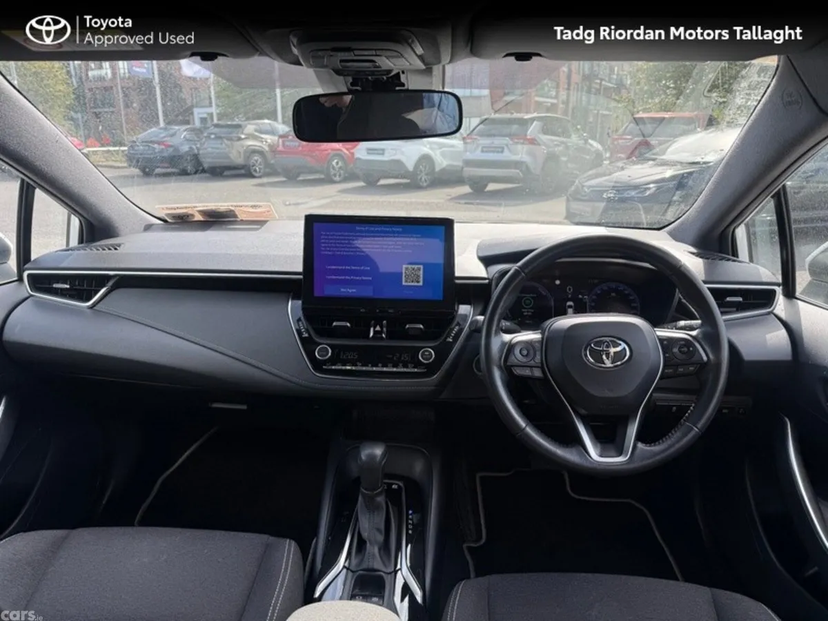 Toyota Corolla Hatchback, Petrol Hybrid, 2024, White