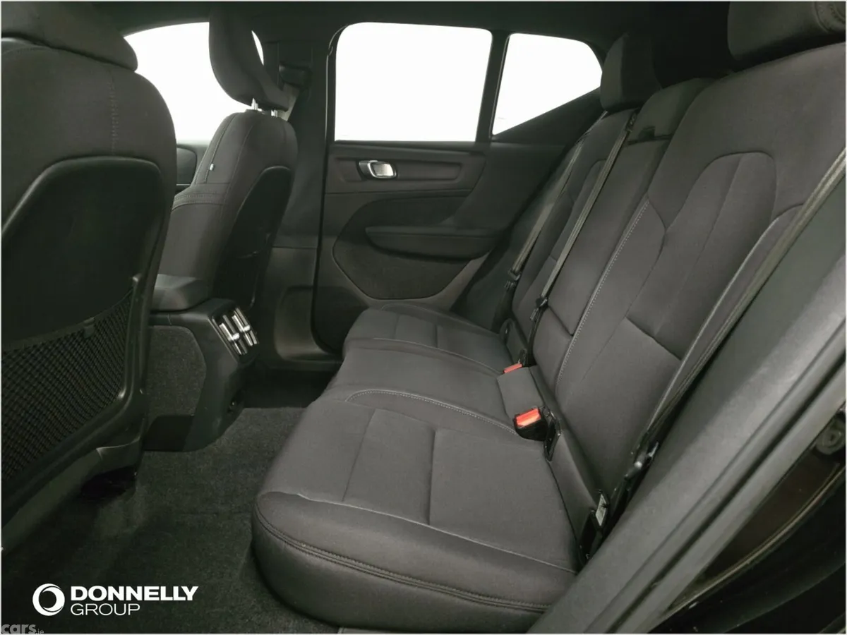Volvo XC40 SUV, Electric, 2022, Black
