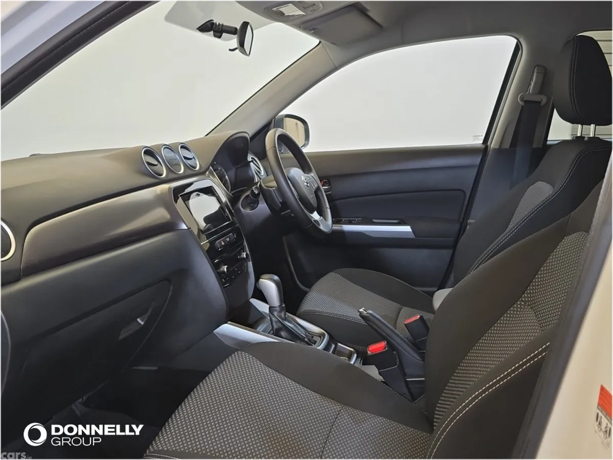 Suzuki Vitara SUV, Petrol, 2019, White