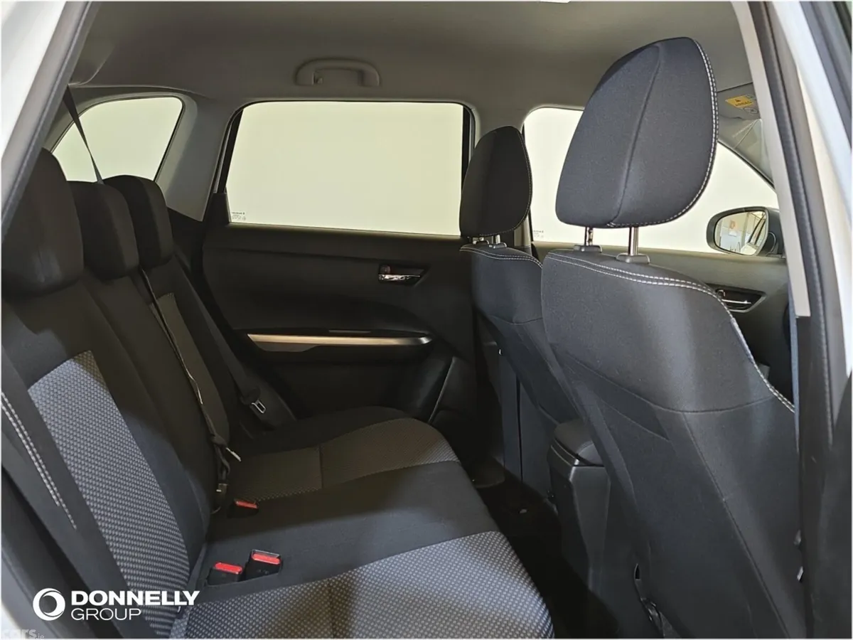Suzuki Vitara SUV, Petrol, 2019, White