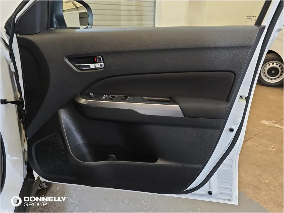Suzuki Vitara SUV, Petrol, 2019, White