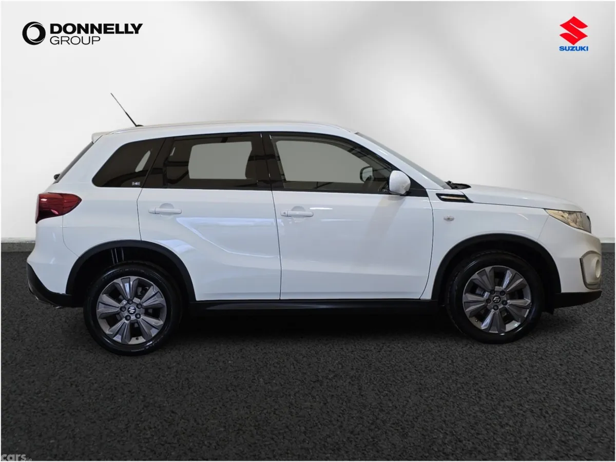 Suzuki Vitara SUV, Petrol, 2019, White