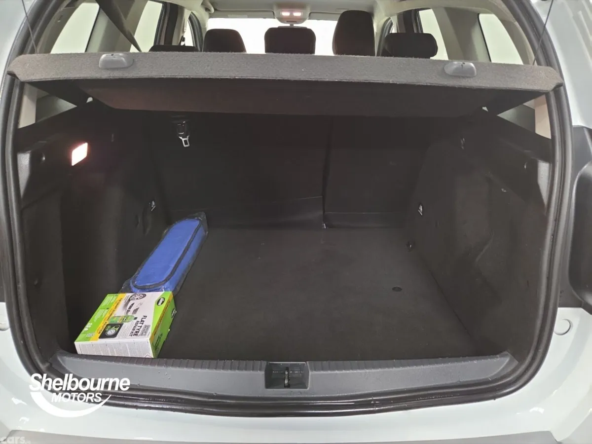 Dacia Duster Estate, Petrol, 2022, White