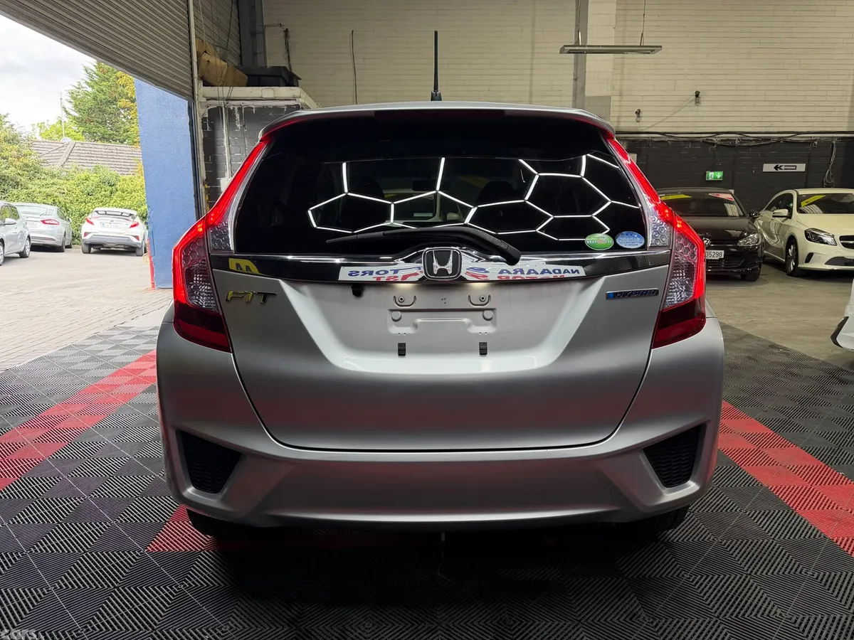 Honda Fit Hatchback, Petrol Hybrid, 2014, Silver