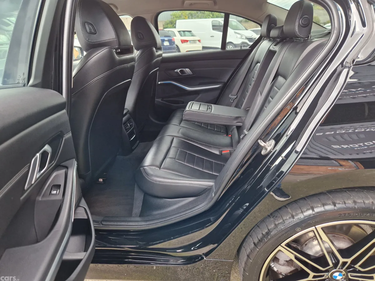 BMW 3-Series Saloon, Petrol Plug-in Hybrid, 2021, Black