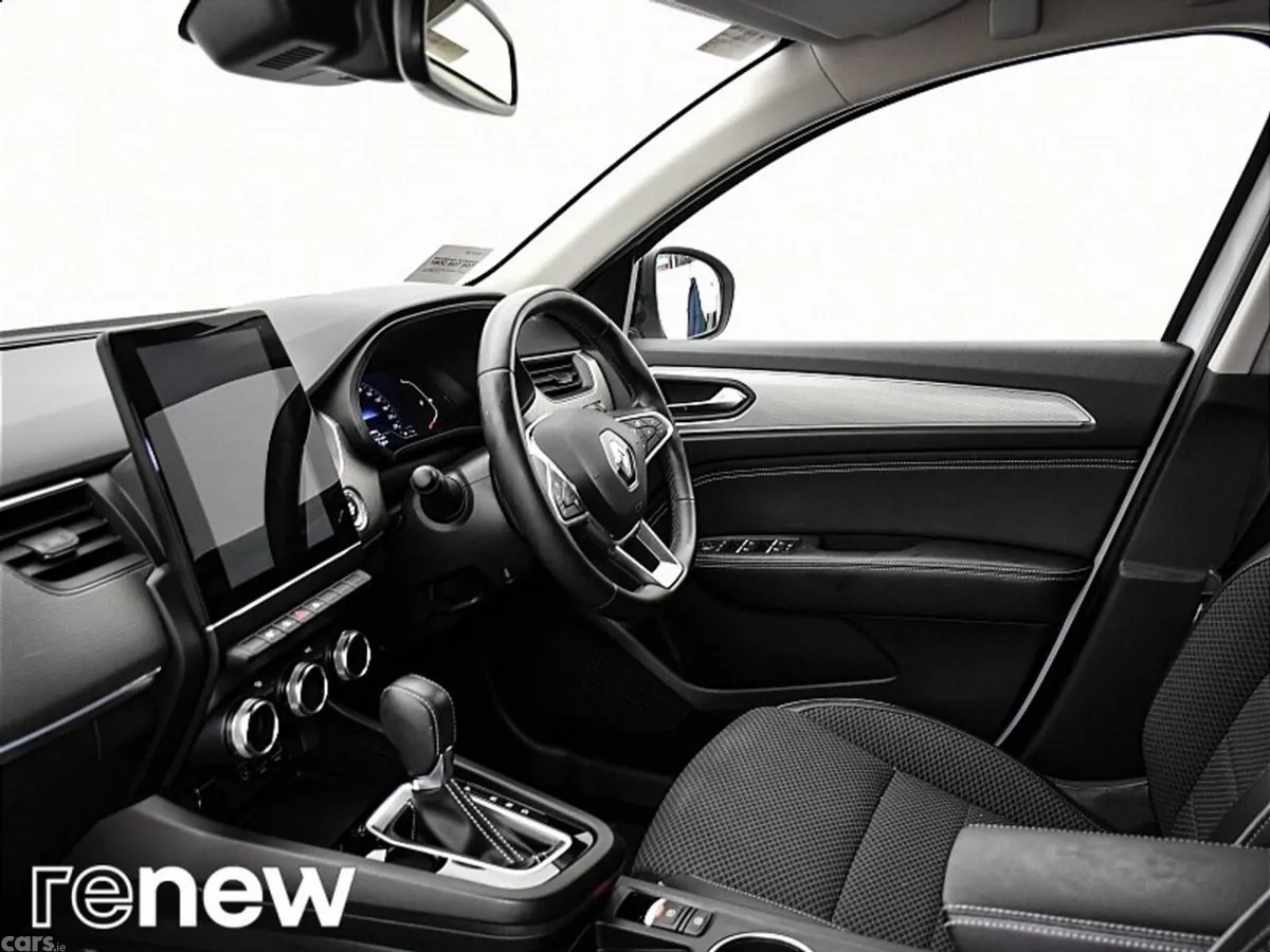 Renault Arkana SUV, Petrol, 2023, White