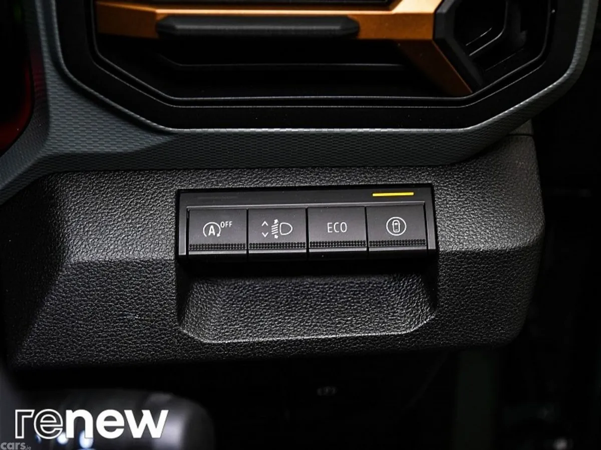 Dacia Duster SUV, Petrol, 2025, Grey