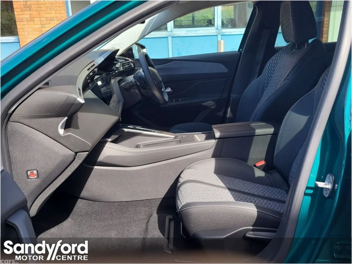 Peugeot 308 Hatchback, Petrol Hybrid, 2026, Blue