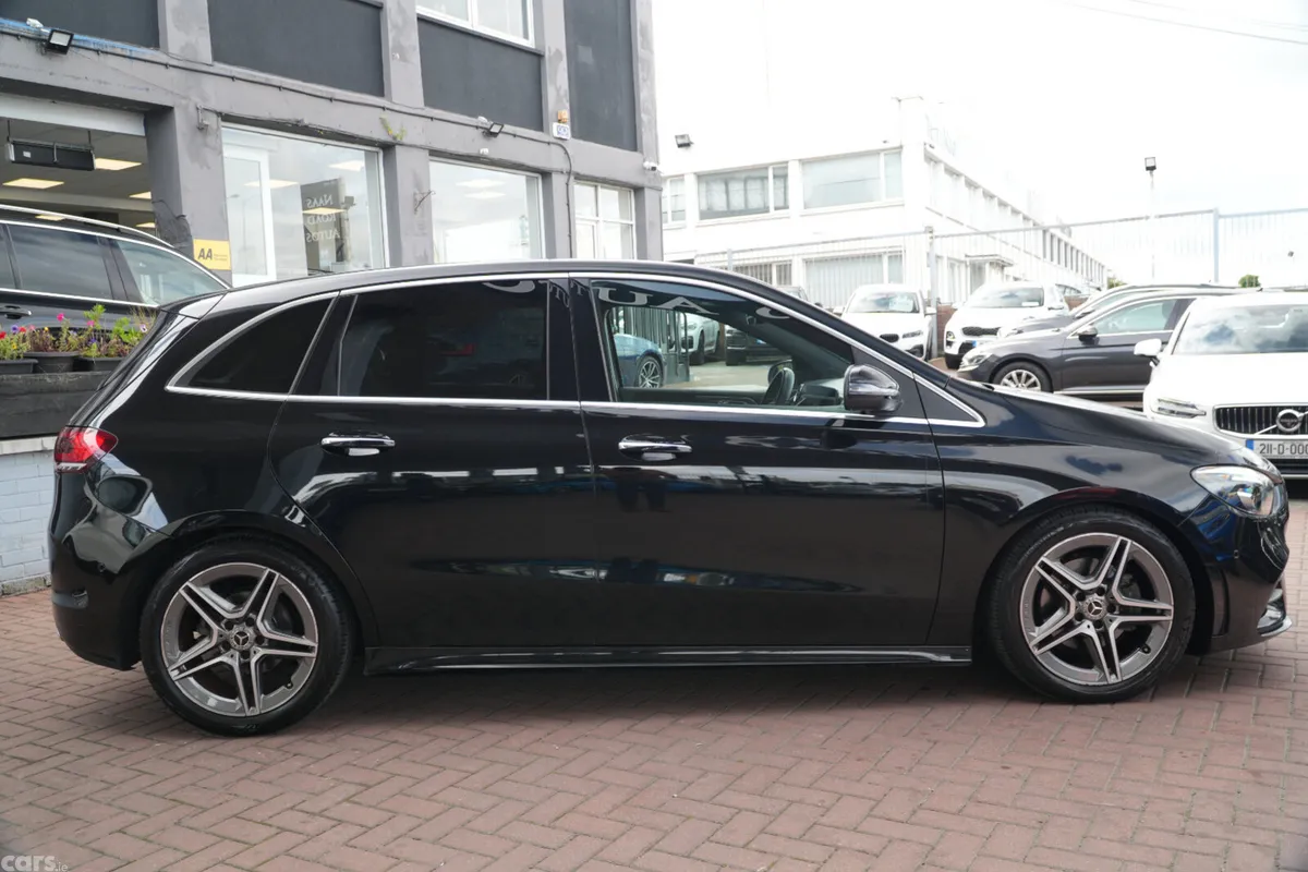 Mercedes-Benz B-Class Hatchback, Diesel, 2021, Black