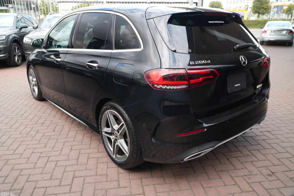 Mercedes-Benz B-Class Hatchback, Diesel, 2021, Black