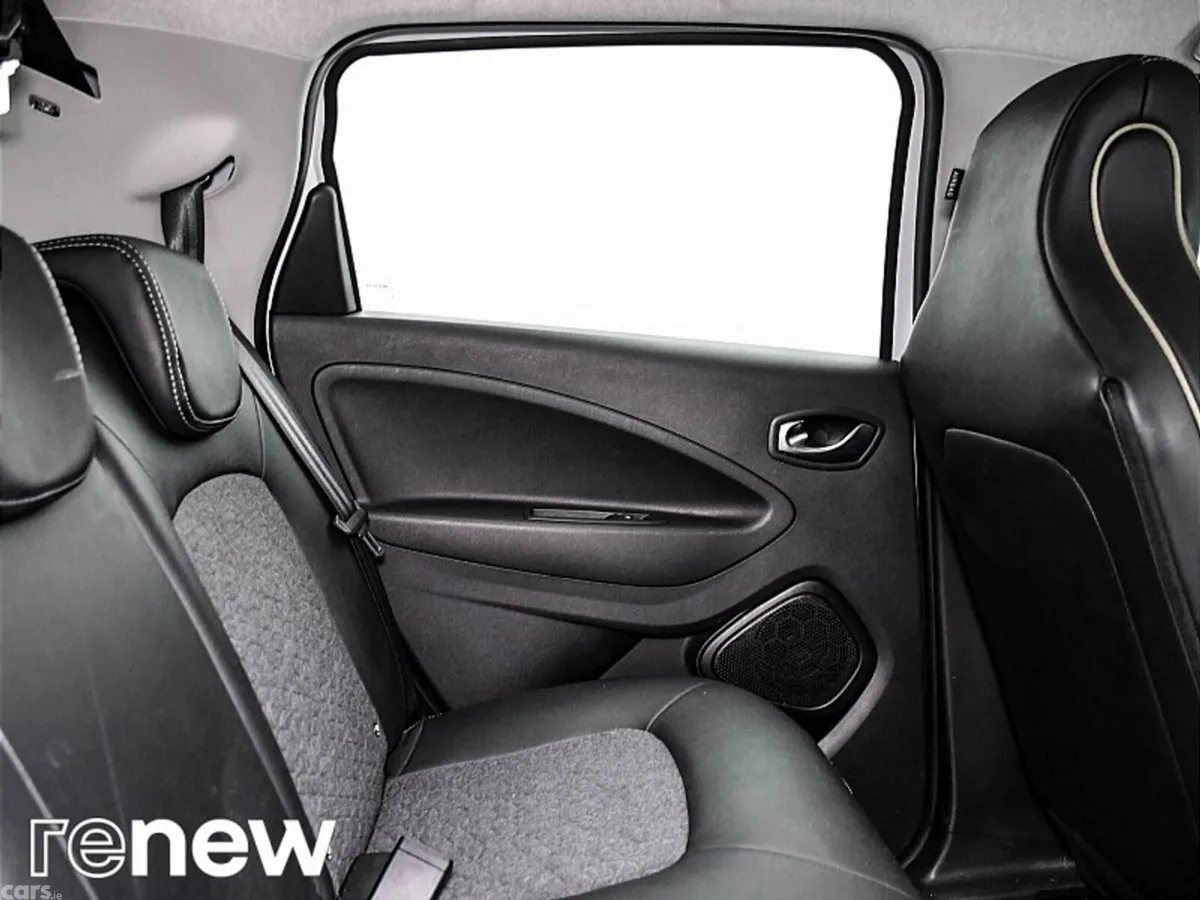 Renault Zoe Hatchback, Electric, 2023, White