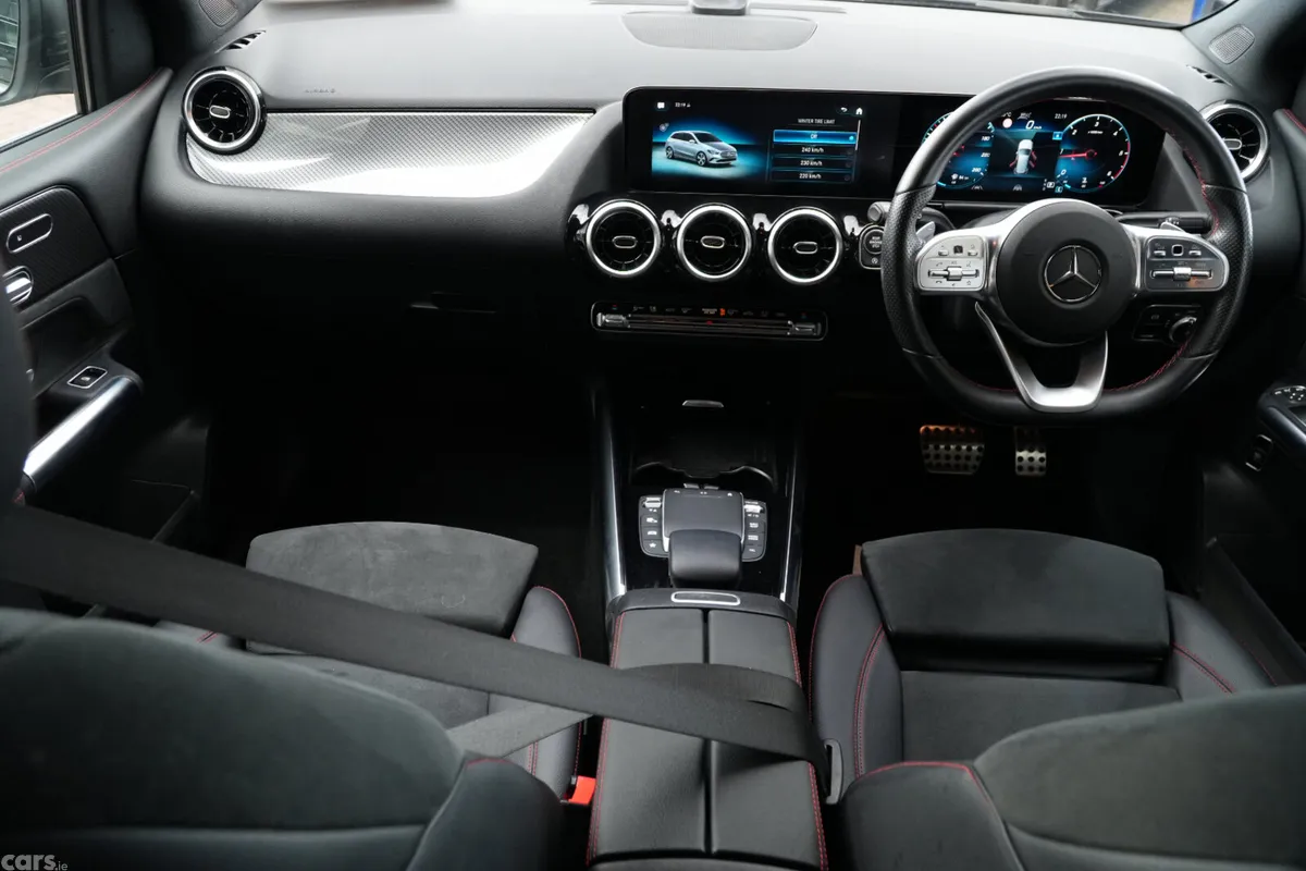 Mercedes-Benz B-Class Hatchback, Diesel, 2021, Black