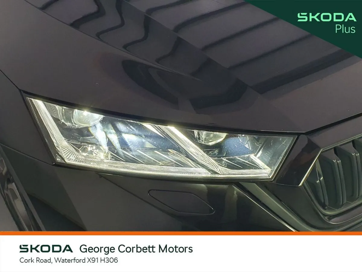 Skoda Octavia Saloon, Diesel, 2022, Black