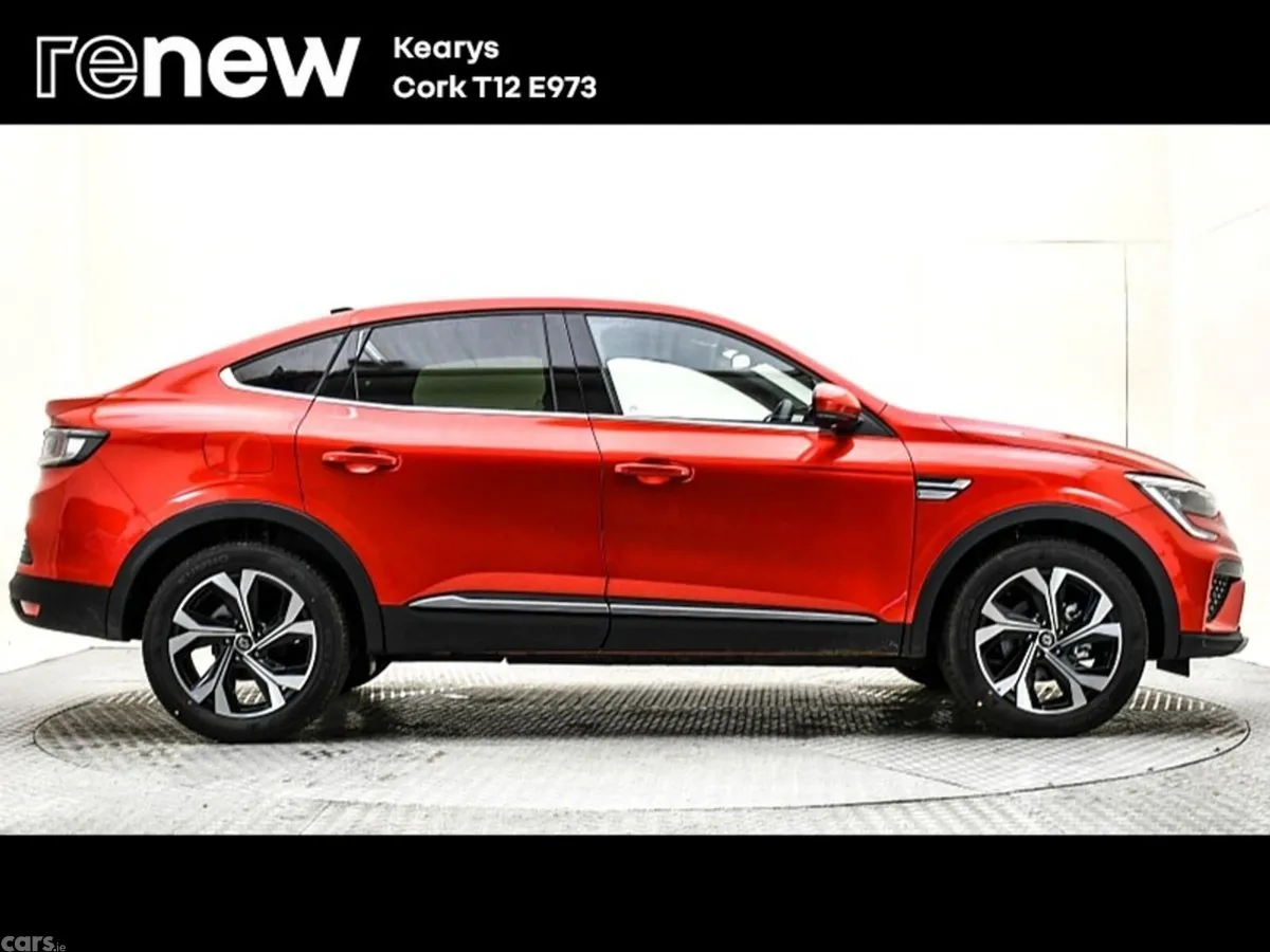 Renault Arkana SUV, Petrol, 2024, Red