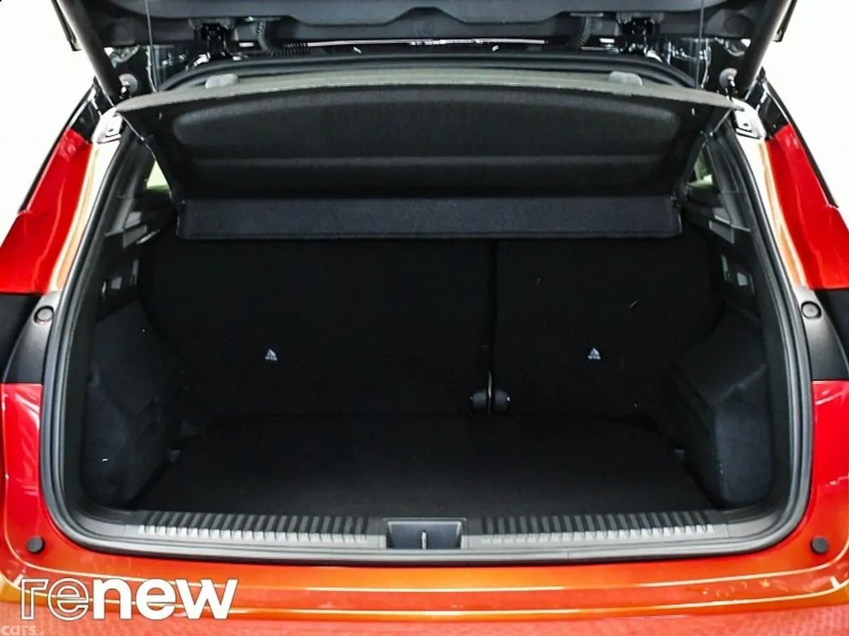 Renault Austral SUV, Petrol Hybrid, 2024, Red