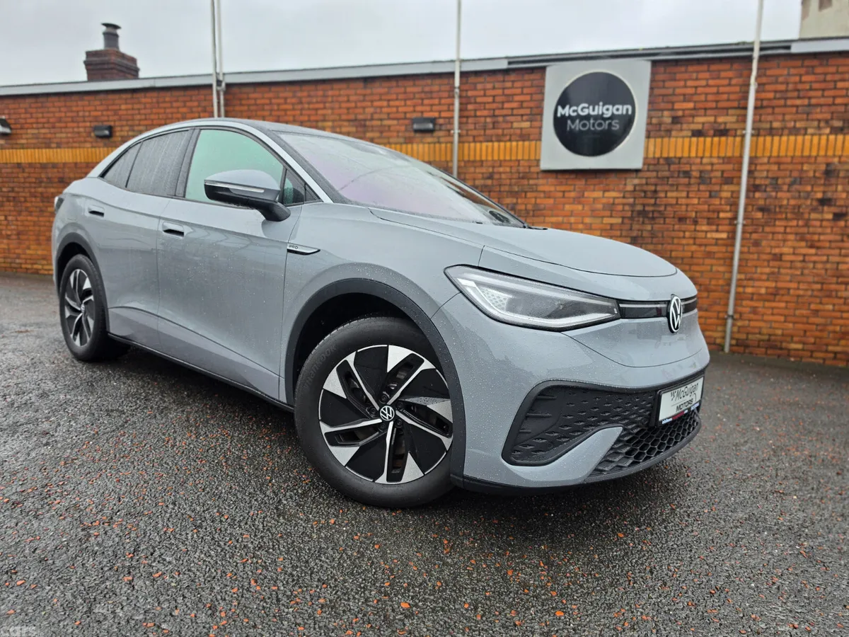Volkswagen ID.5 SUV, Electric, 2023, Grey