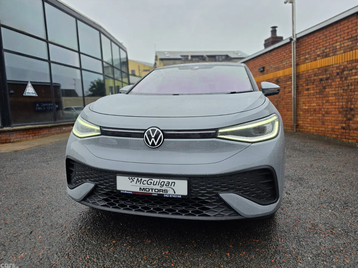 Volkswagen ID.5 SUV, Electric, 2023, Grey