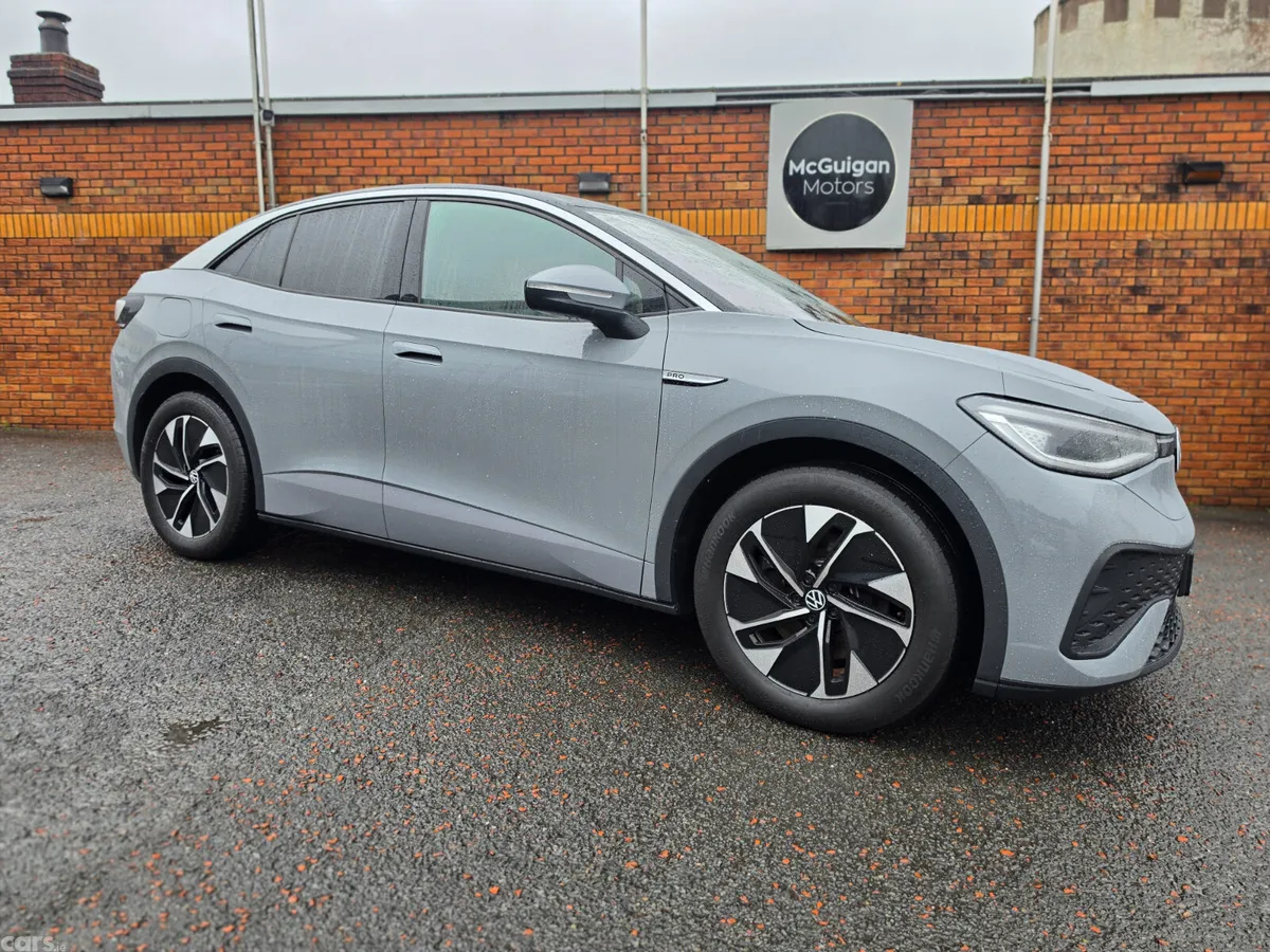 Volkswagen ID.5 SUV, Electric, 2023, Grey