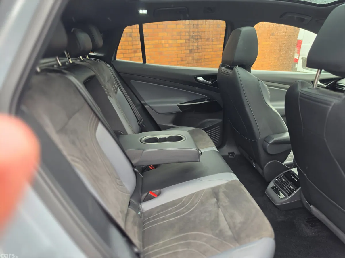 Volkswagen ID.5 SUV, Electric, 2023, Grey