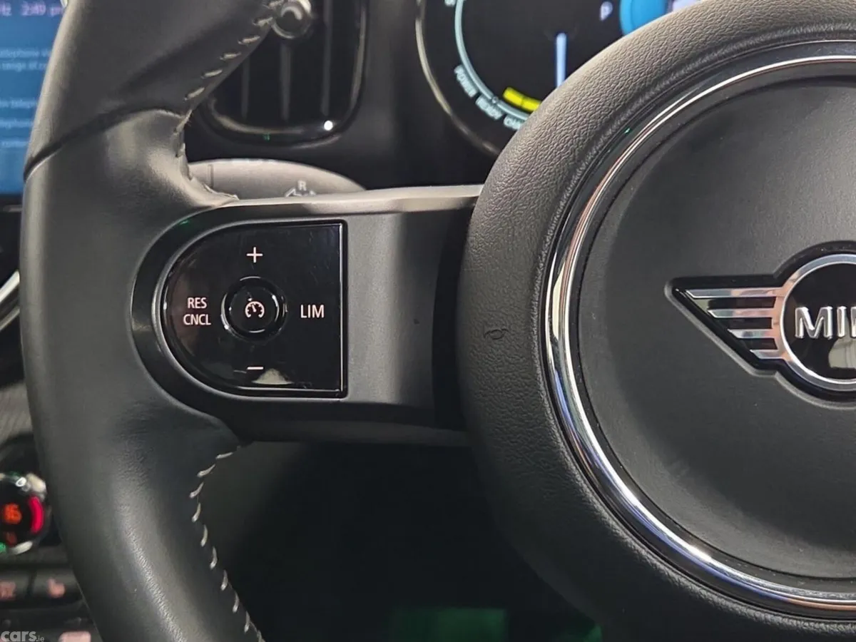 Mini Cooper Hatchback, Petrol Plug-in Hybrid, 2023, Green