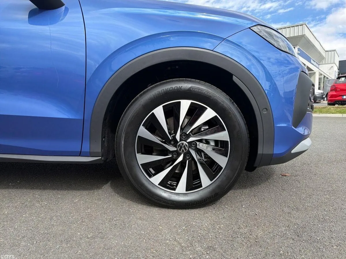 Volkswagen T-Roc SUV, Petrol, 2026, Blue