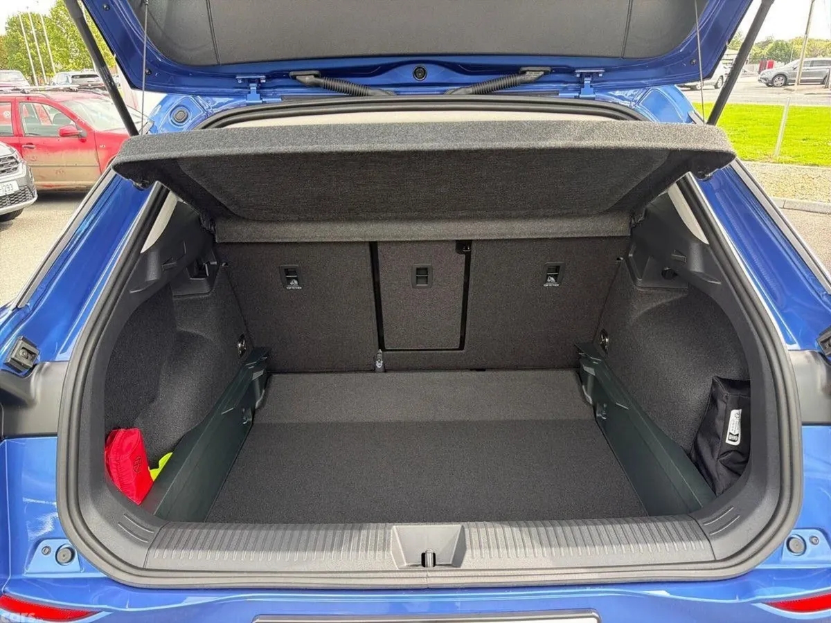 Volkswagen T-Roc SUV, Petrol, 2026, Blue