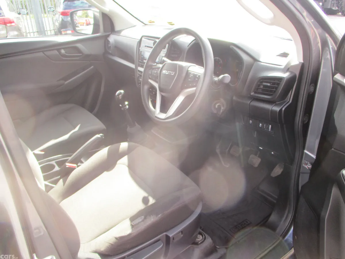 Isuzu D-Max Pick Up, Diesel, 2022, Grey