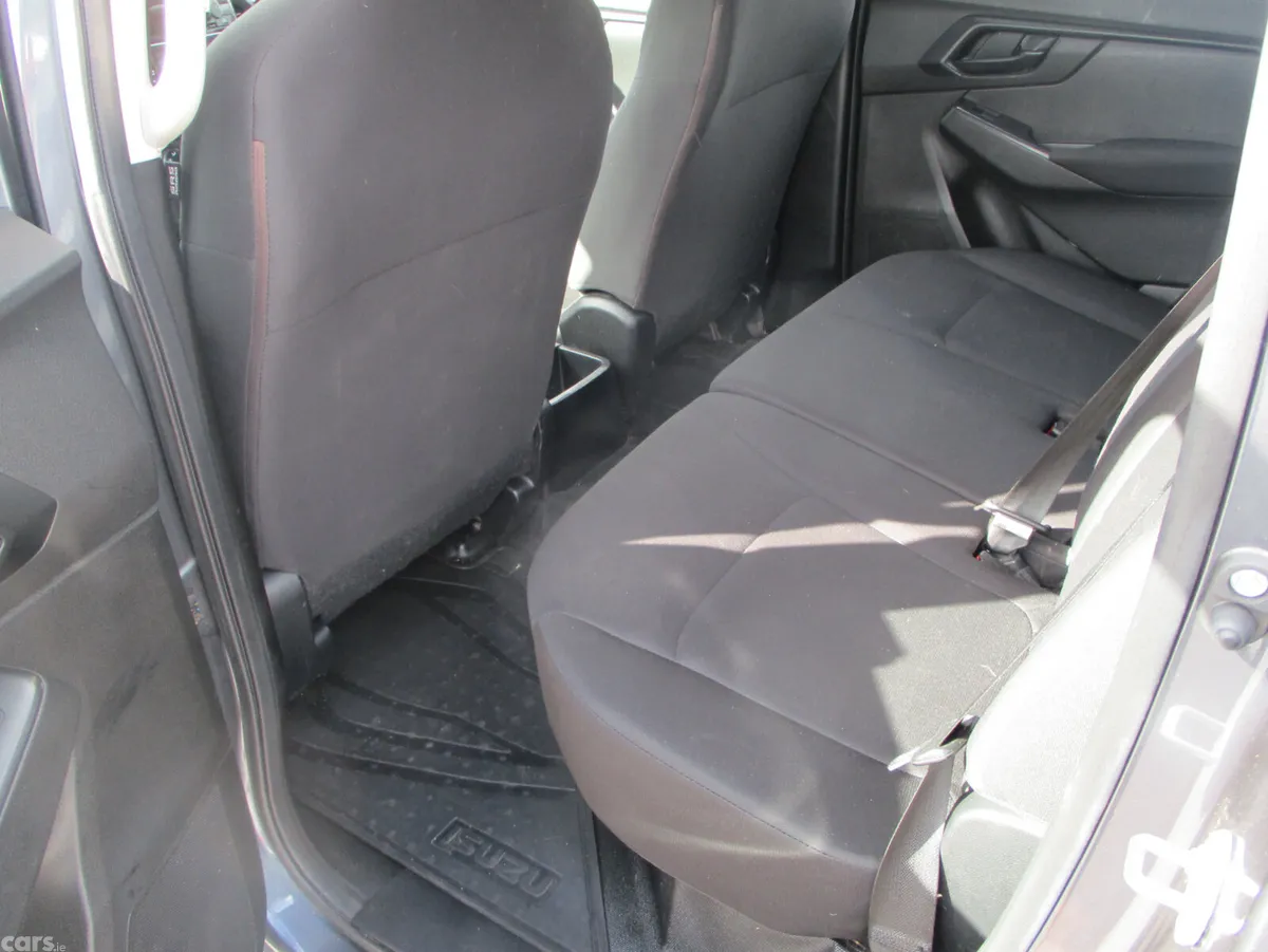 Isuzu D-Max Pick Up, Diesel, 2022, Grey