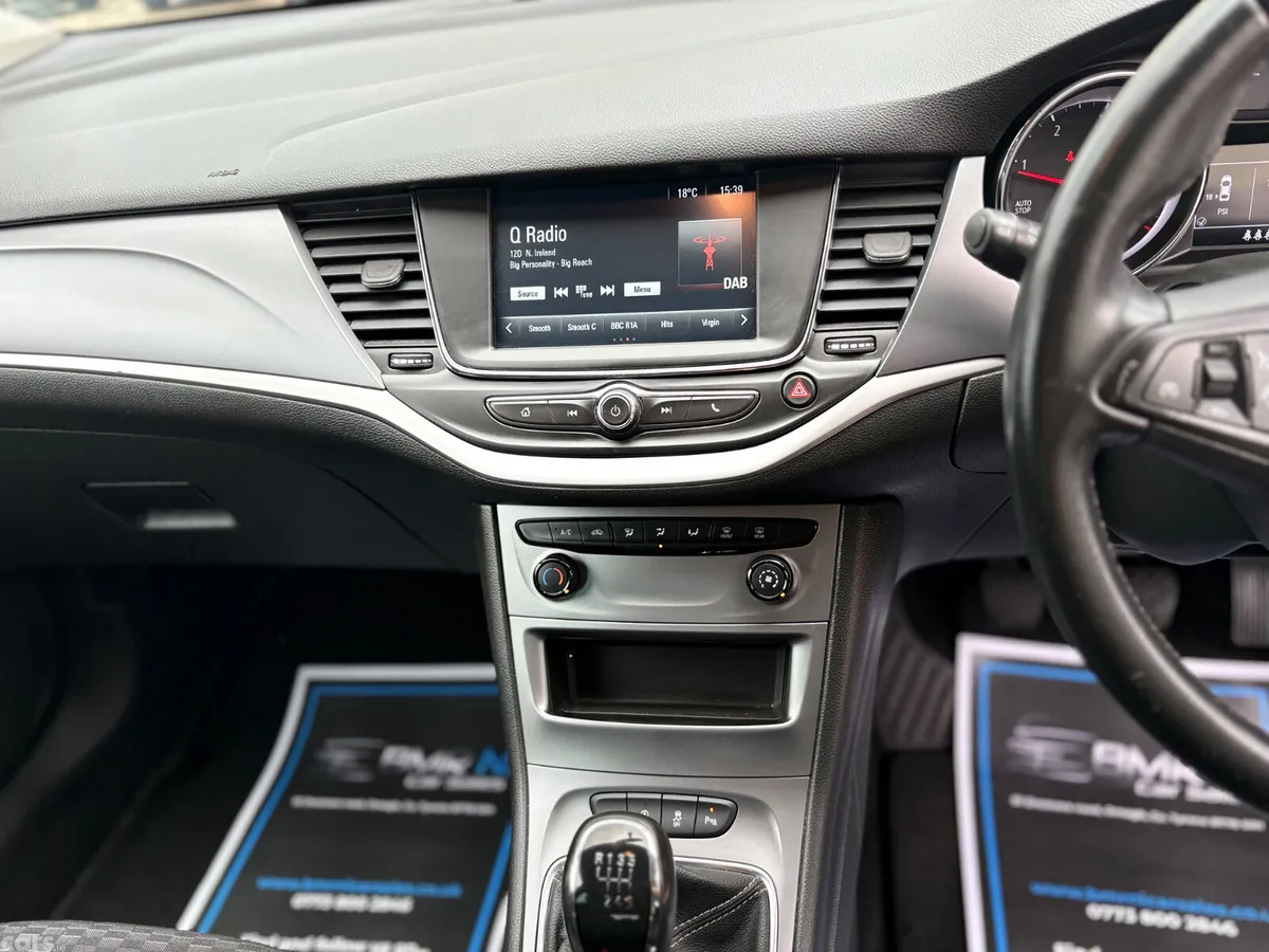 Vauxhall Astra Hatchback, Diesel, 2019, Grey