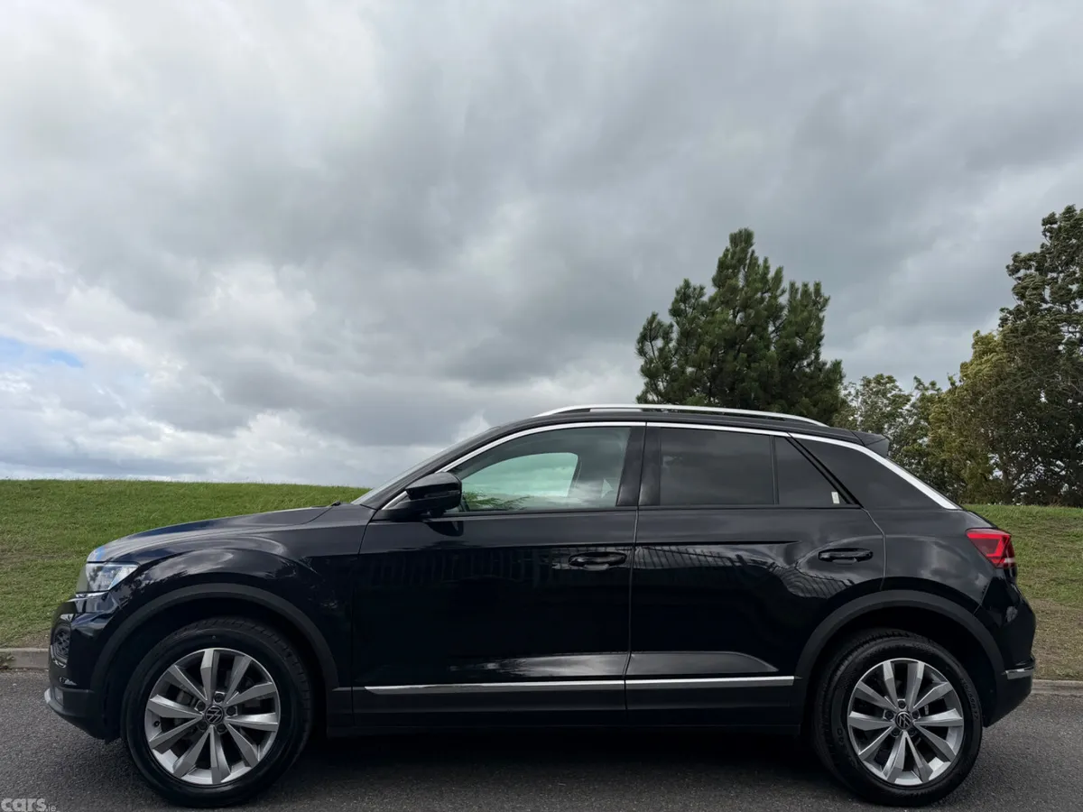 Volkswagen T-Roc Hatchback, Petrol, 2021, Black