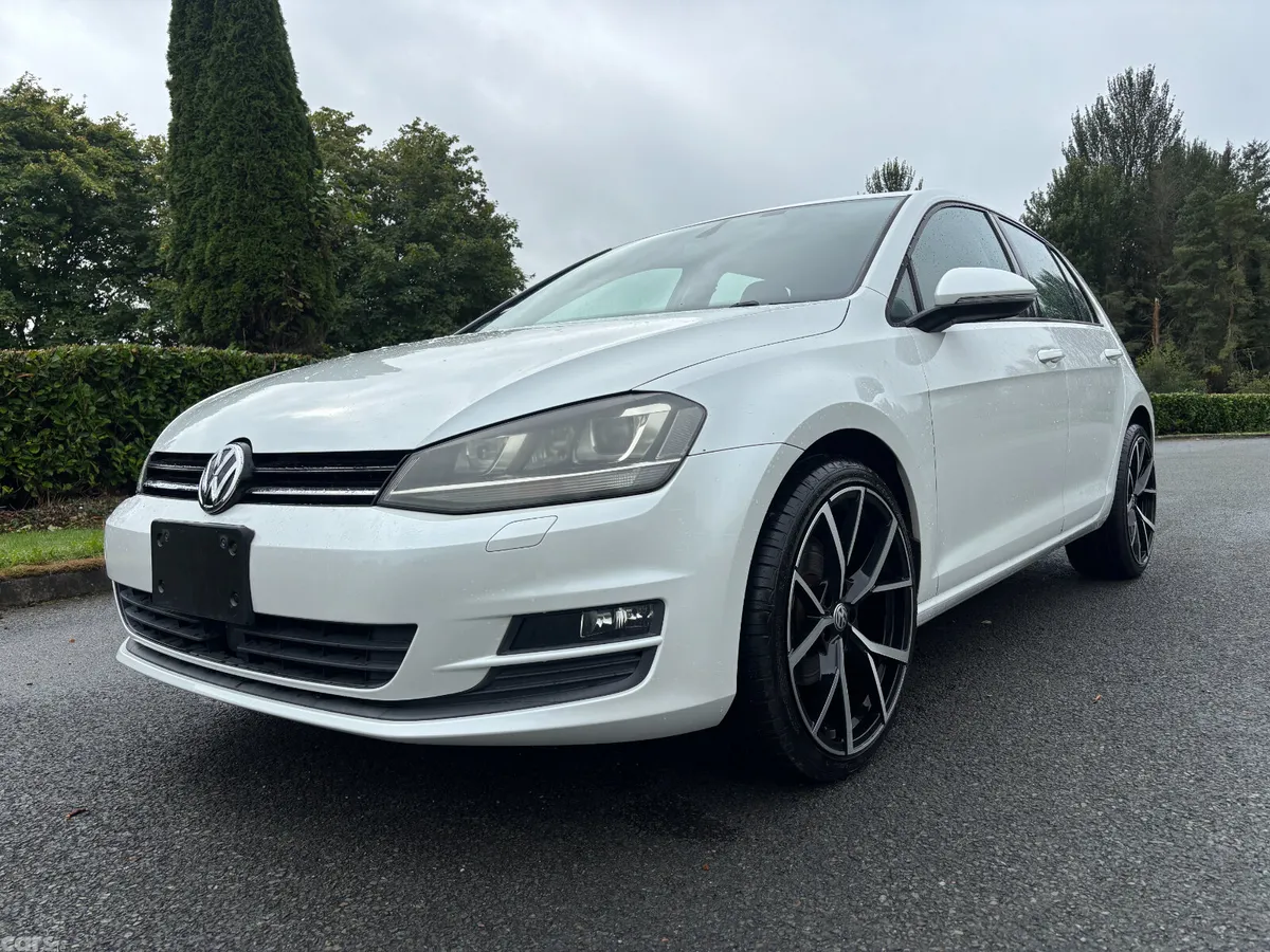 Volkswagen Golf Hatchback, Petrol, 2015, White